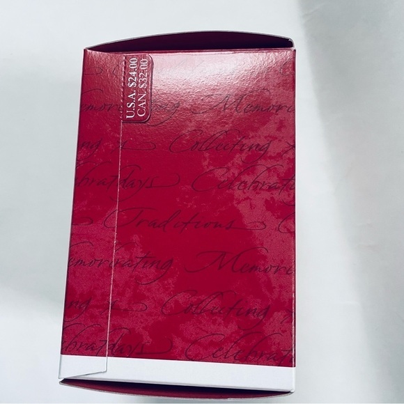 Hallmark Keepsake Kris and the Kringles Christmas Tree Ornament 2001 - Picture 4 of 10